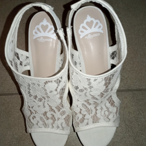 Heels - Picture 1 of 4